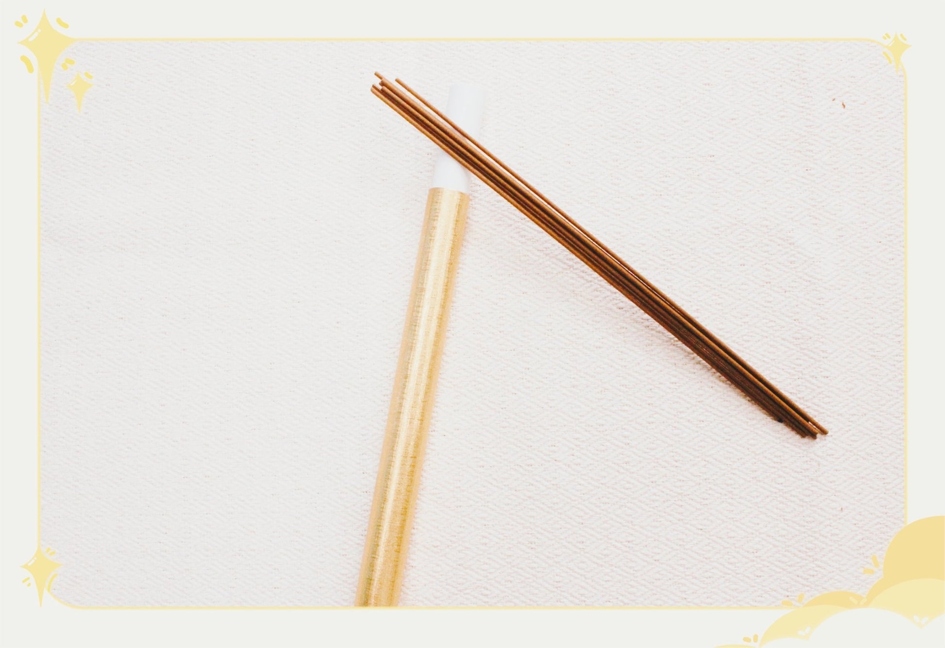 The Incense of Spring's First Whisper in Winter 雪中春信 - Oriental Lotus